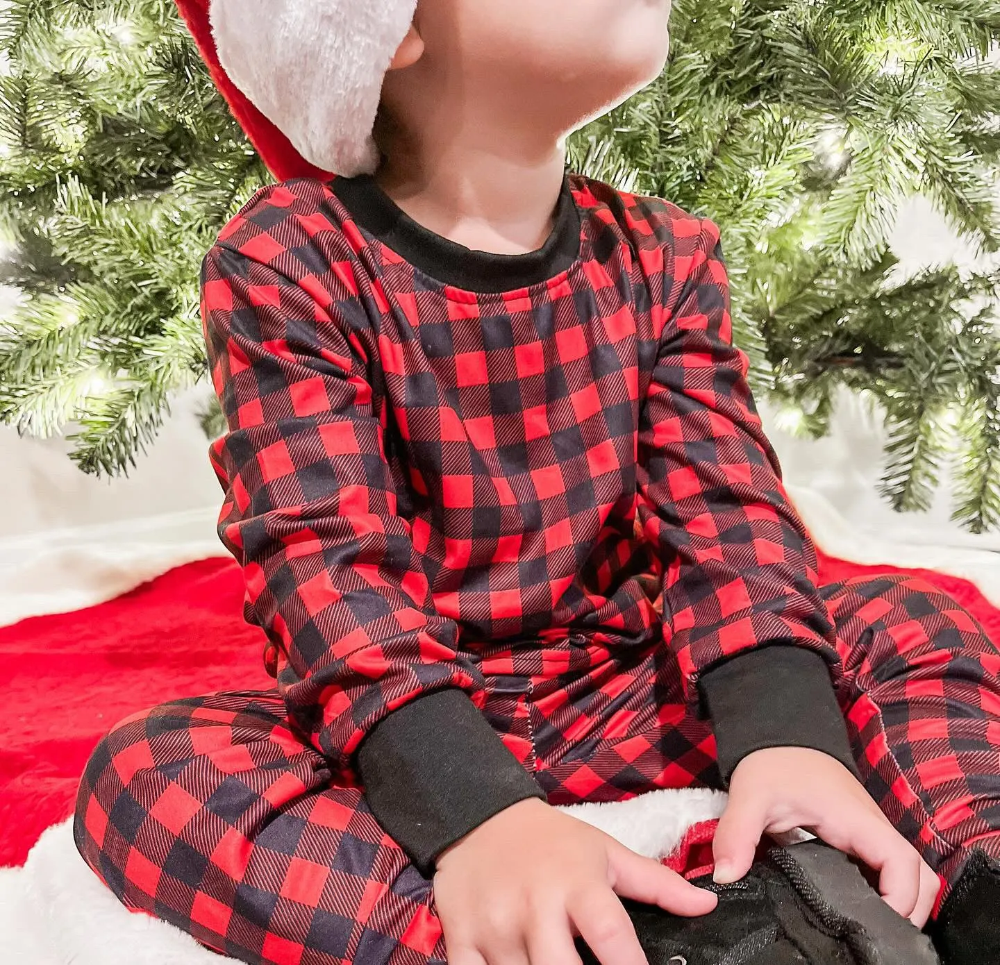 15.00 EA -- 12-24M X 2/2-3T X 2/3-4T X 2/4-5T x 2 =//= 5-6 X 2/6-7 X 2/7-8 X 2/8-9 X 1 -- Kids 2 Pc Christmas Pajamas - Buffalo Plaid