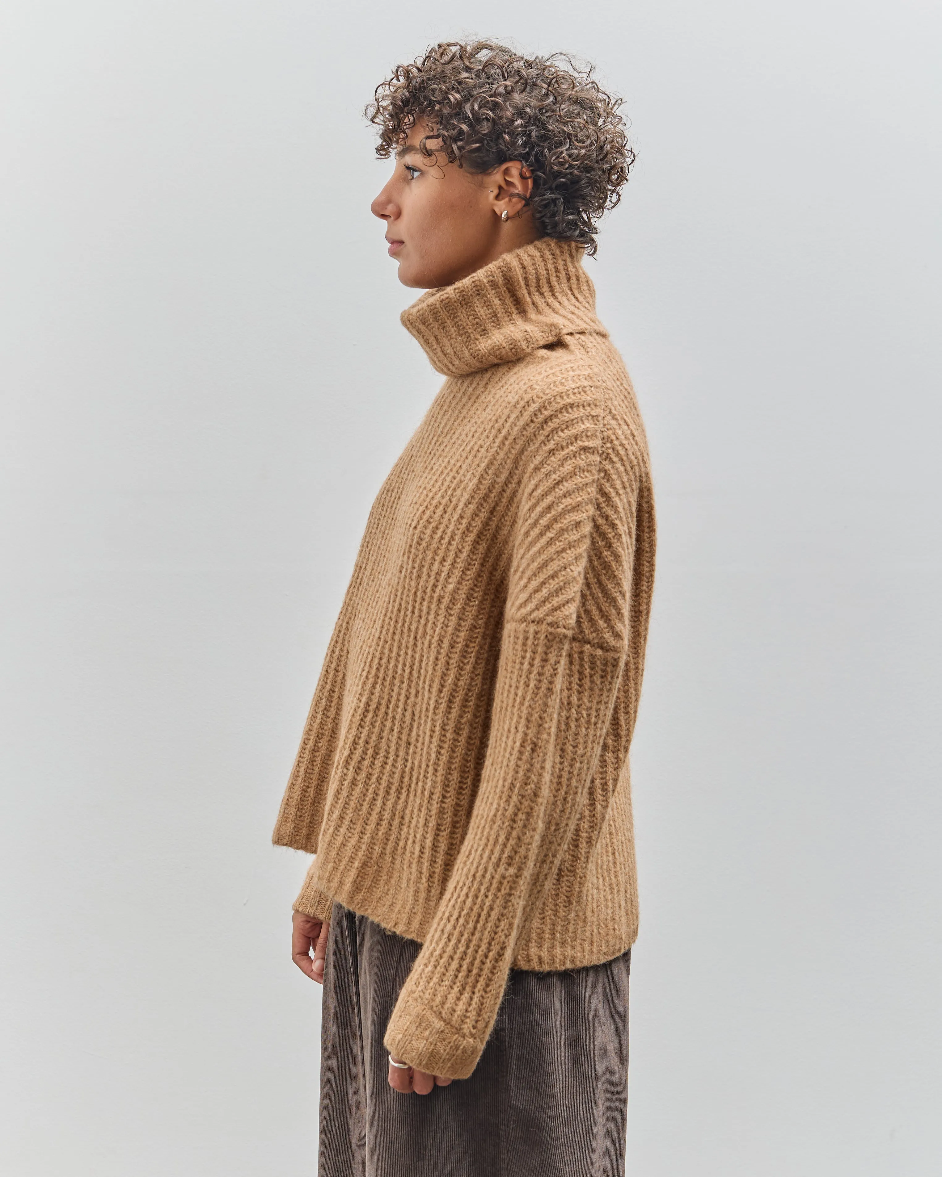 7115 by Szeki Chunky Turtleneck, Camel