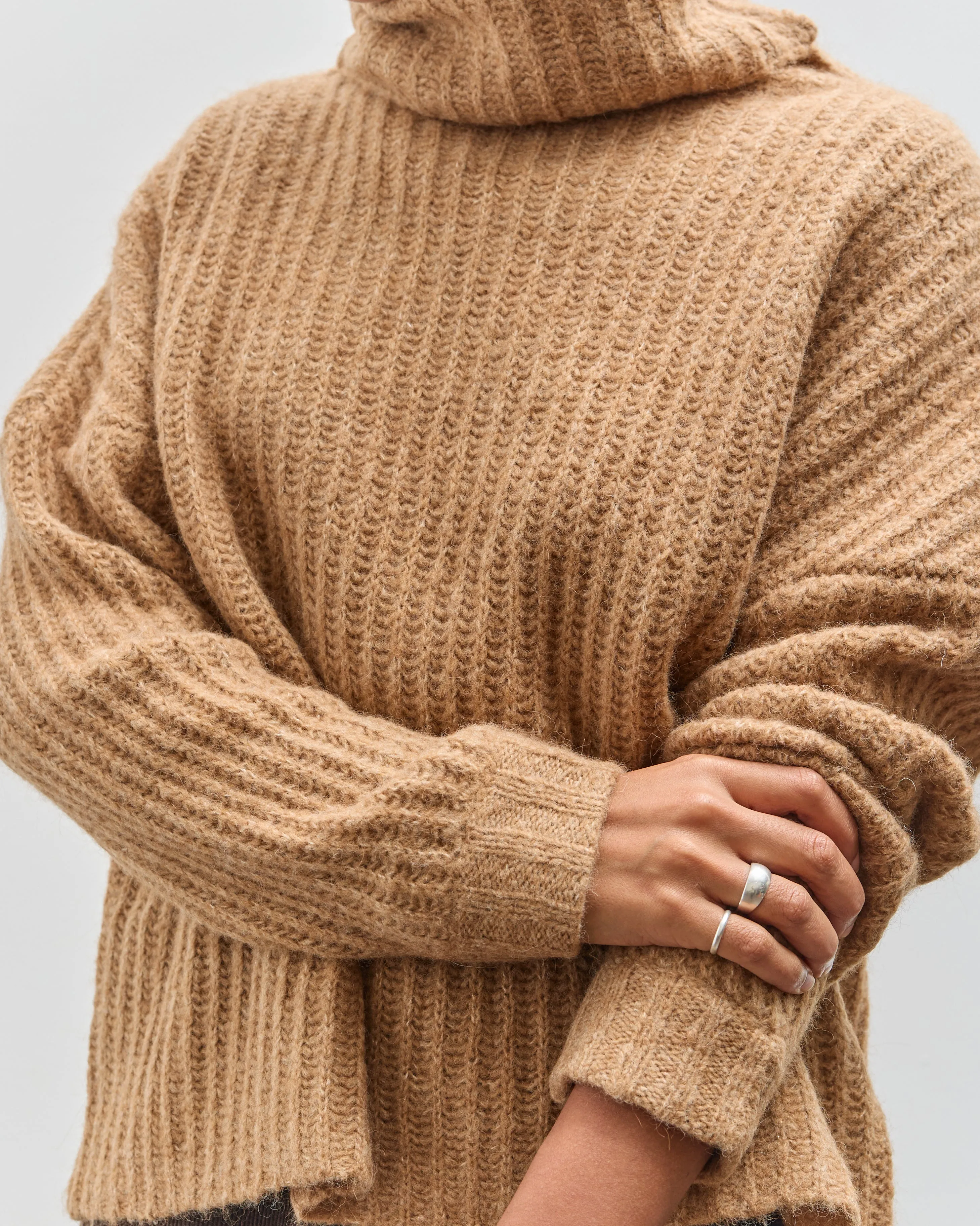 7115 by Szeki Chunky Turtleneck, Camel