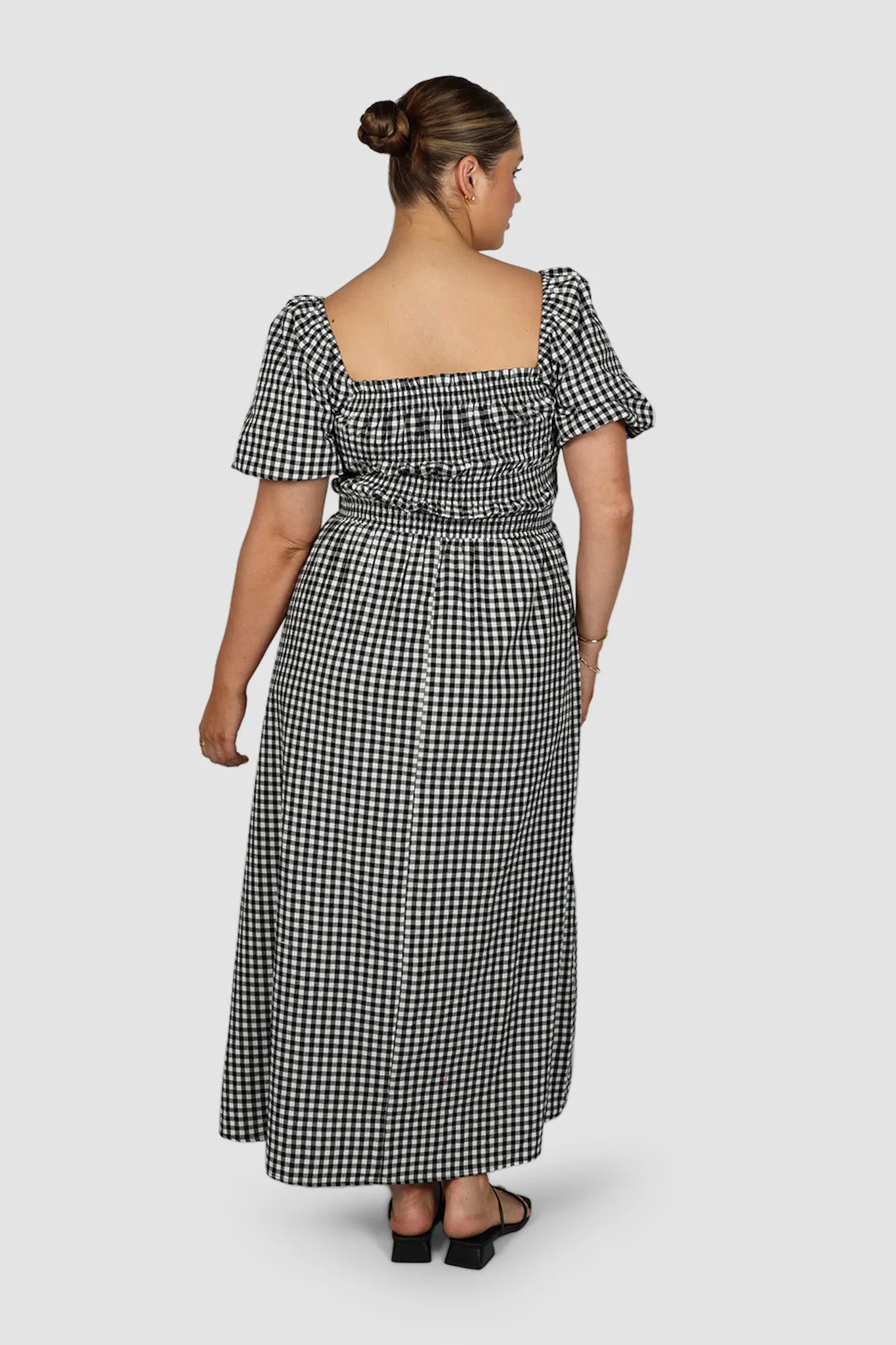 ISMAE MAXI DRESS B&W GINGHAM